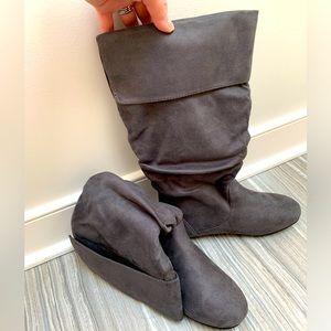 Gunmetal gray suede boots NWOT